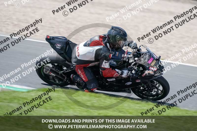 donington no limits trackday;donington park photographs;donington trackday photographs;no limits trackdays;peter wileman photography;trackday digital images;trackday photos